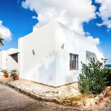 Macia Villa