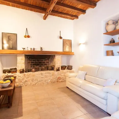 Macia Santa Eularia des Riu