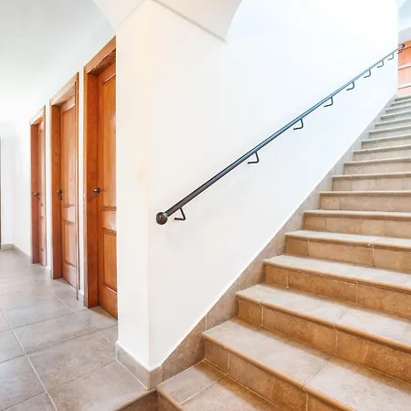 Macia 别墅 圣埃乌拉利亚